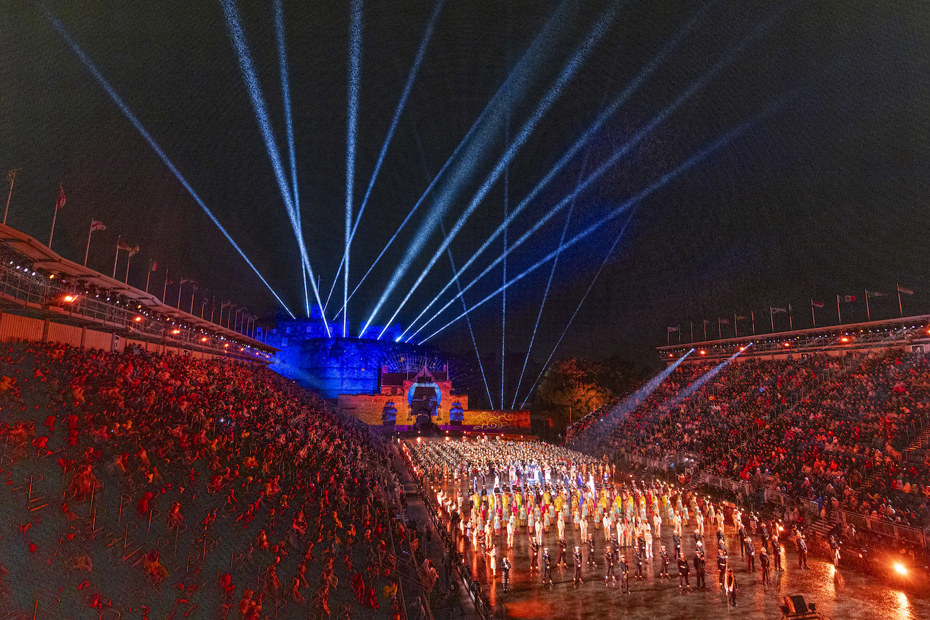 coach tours to edinburgh tattoo 2023